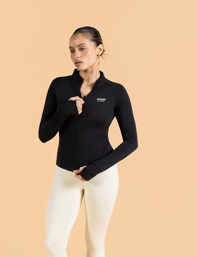 THE SIGNATURE ZIP JACKET