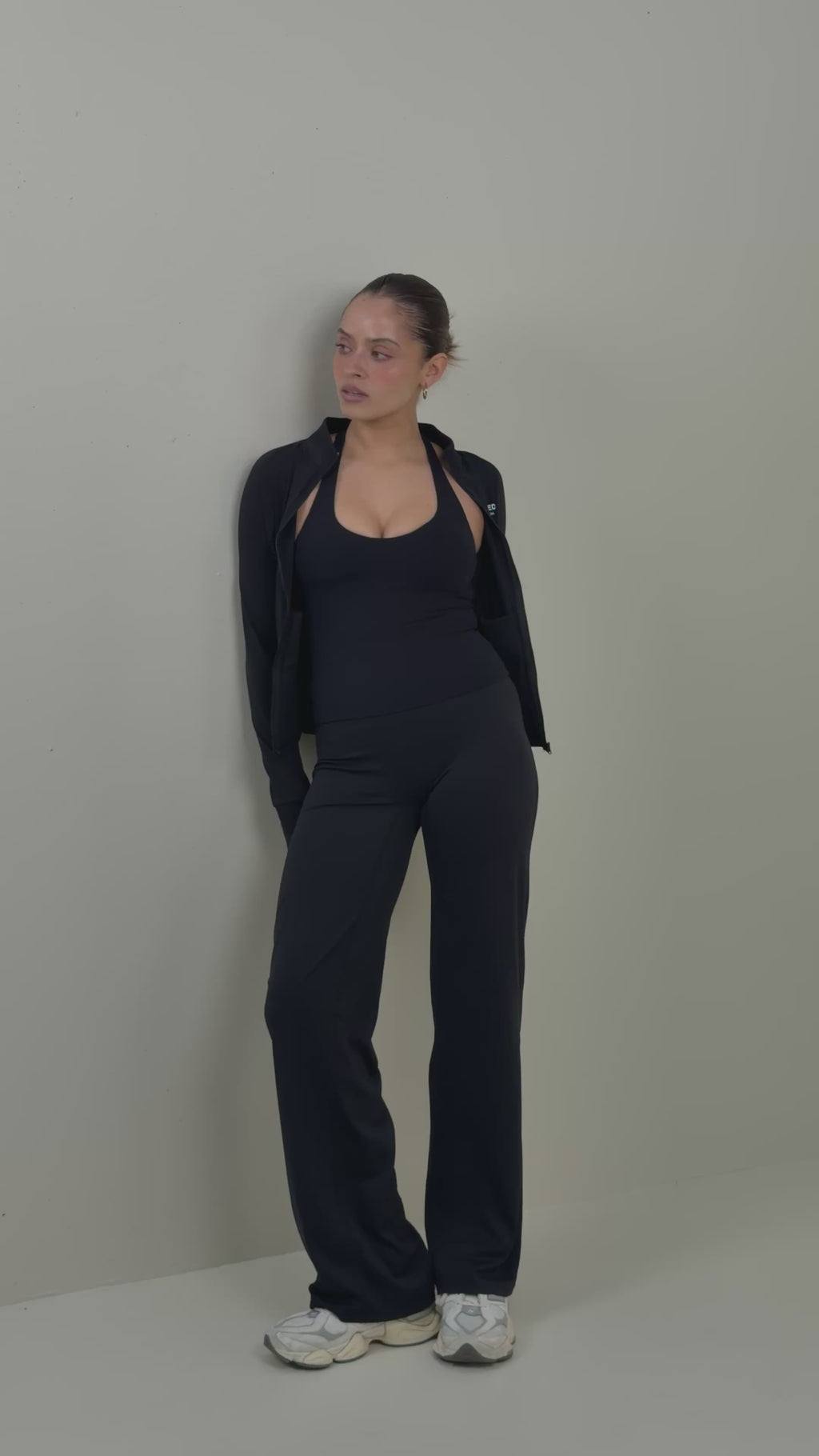 THE FLOW WIDE-LEG PANT