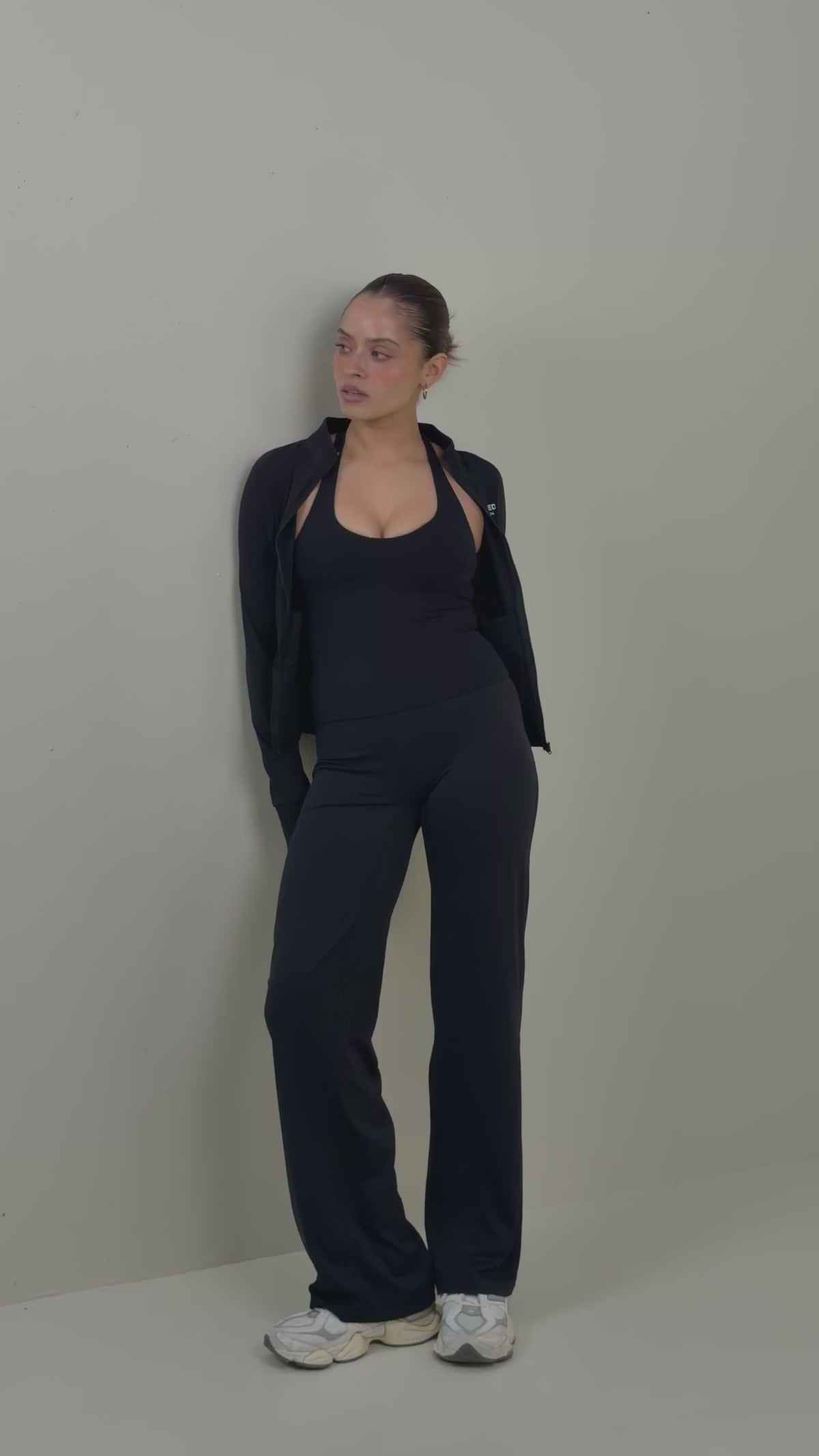 THE FLOW WIDE-LEG PANT